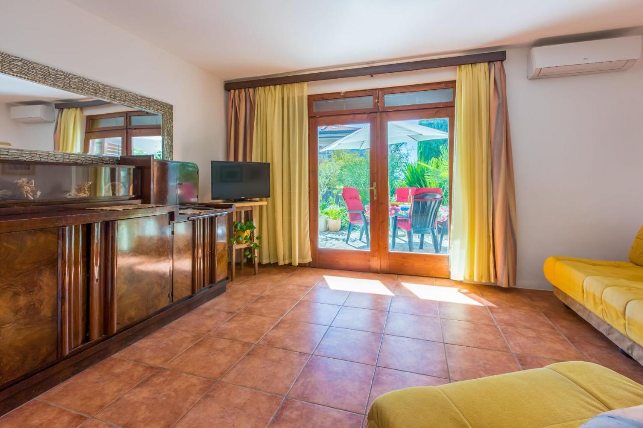 קריקווניצה Apartments Loncaric מראה חיצוני תמונה